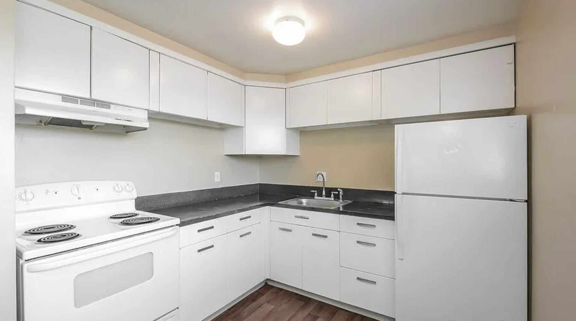 Lakewood Apartment: 1675 N Upham Street