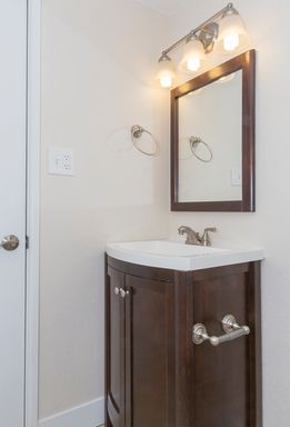 253 N. Grant #102 | 1 MONTH FREE - 1-Bed in Denver’s Speer / Capitol Hill Neighborhood! – photo 1