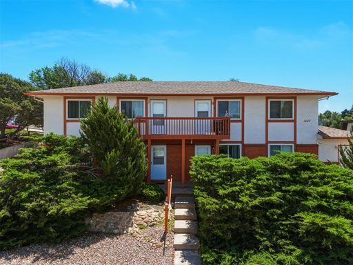 1447 Nokomis Dr. #2 | 1 MONTH FREE - Spacious 2x1 Apartment Near Powers Corridor! – photo 1