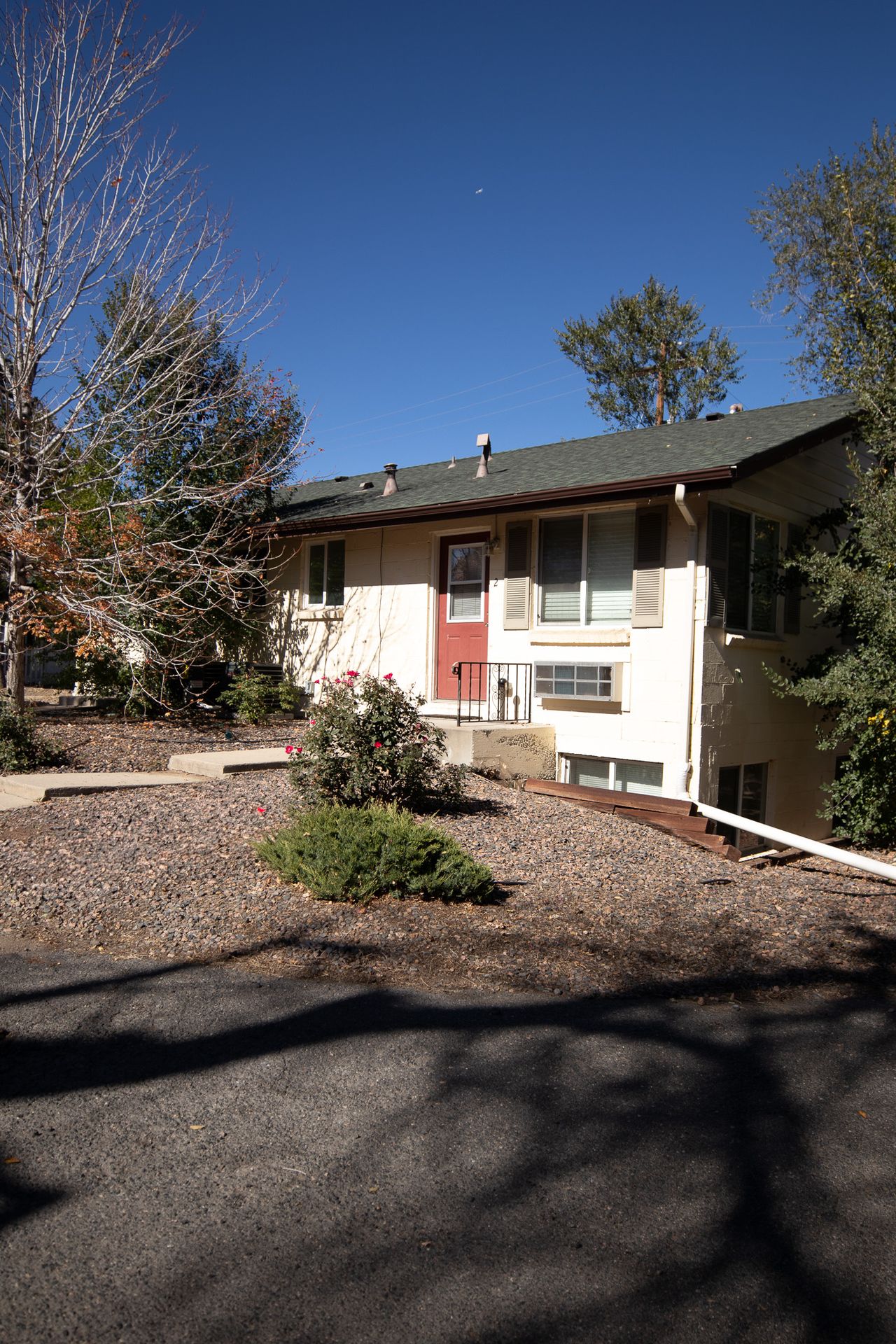 Lakewood Apartment: 1460-1466 Reed Street