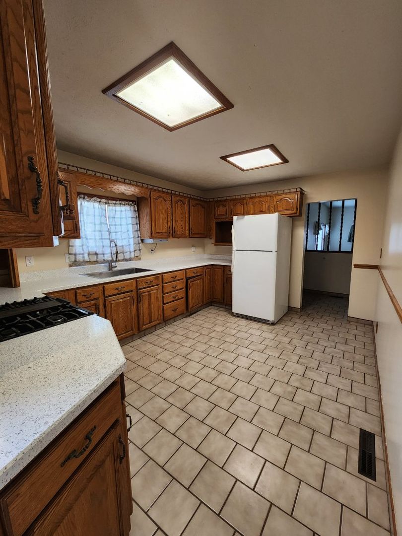 Council Bluffs House: 1723 High St