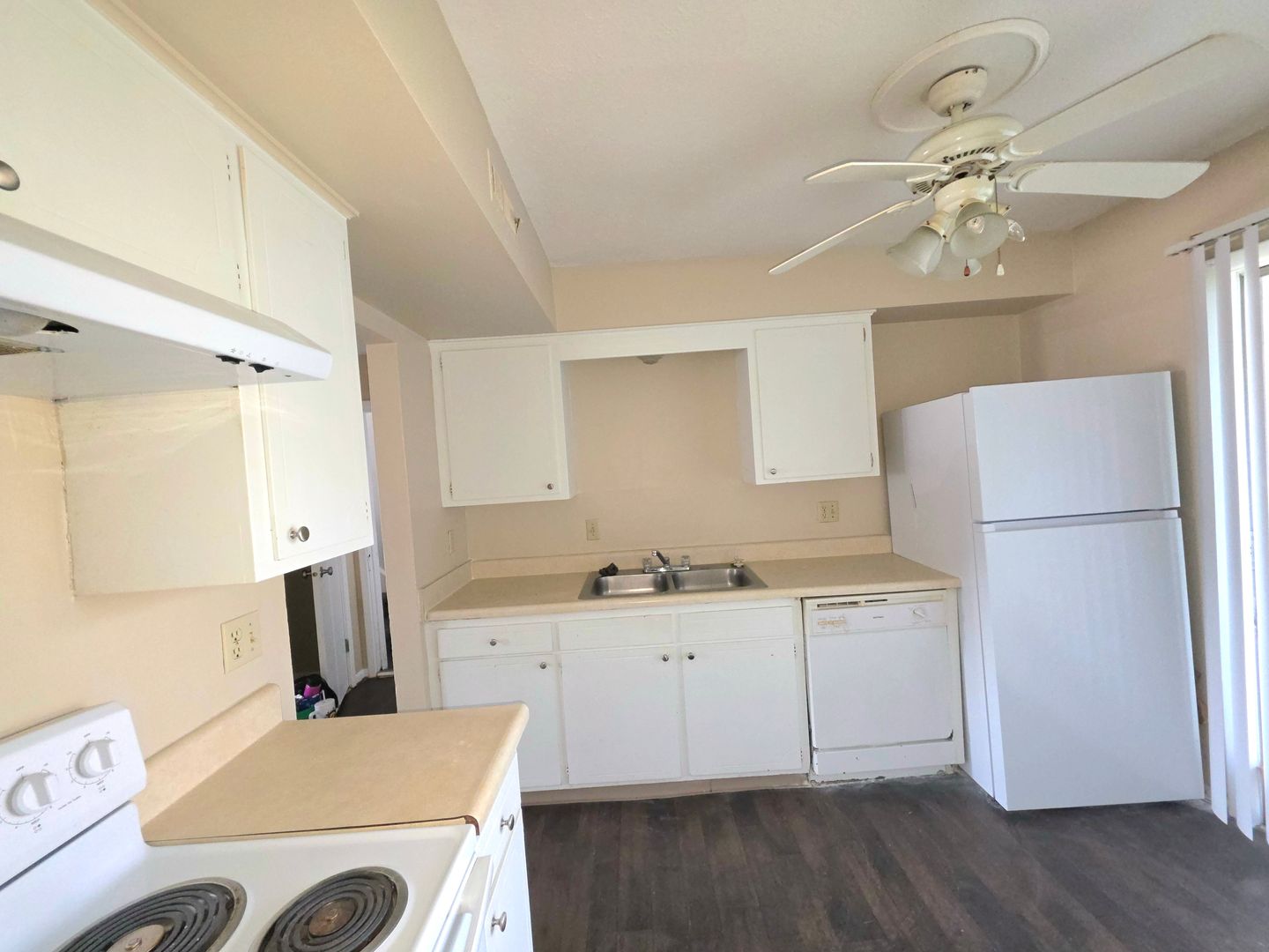 Bellevue Apartment: 7501 S 25th St