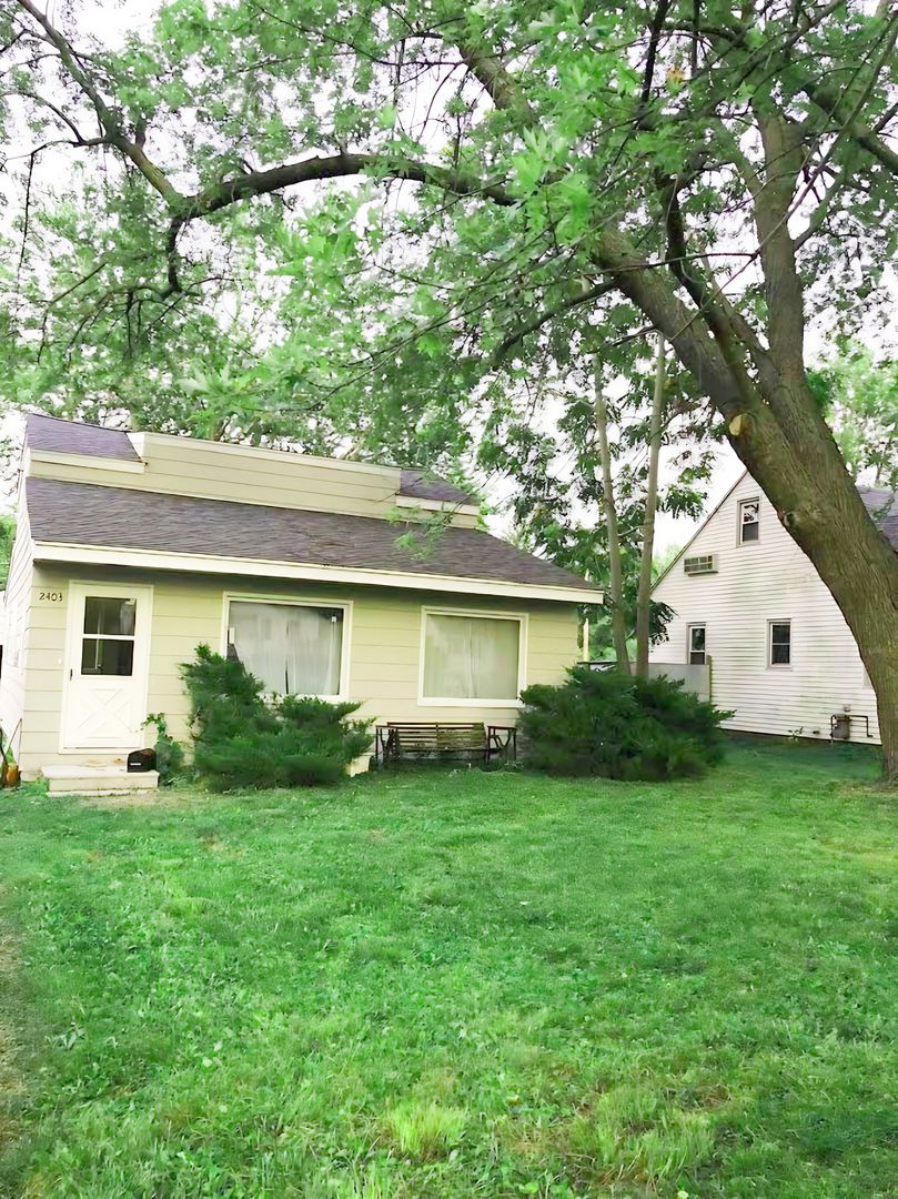 Des Moines House: 2403 36th Street