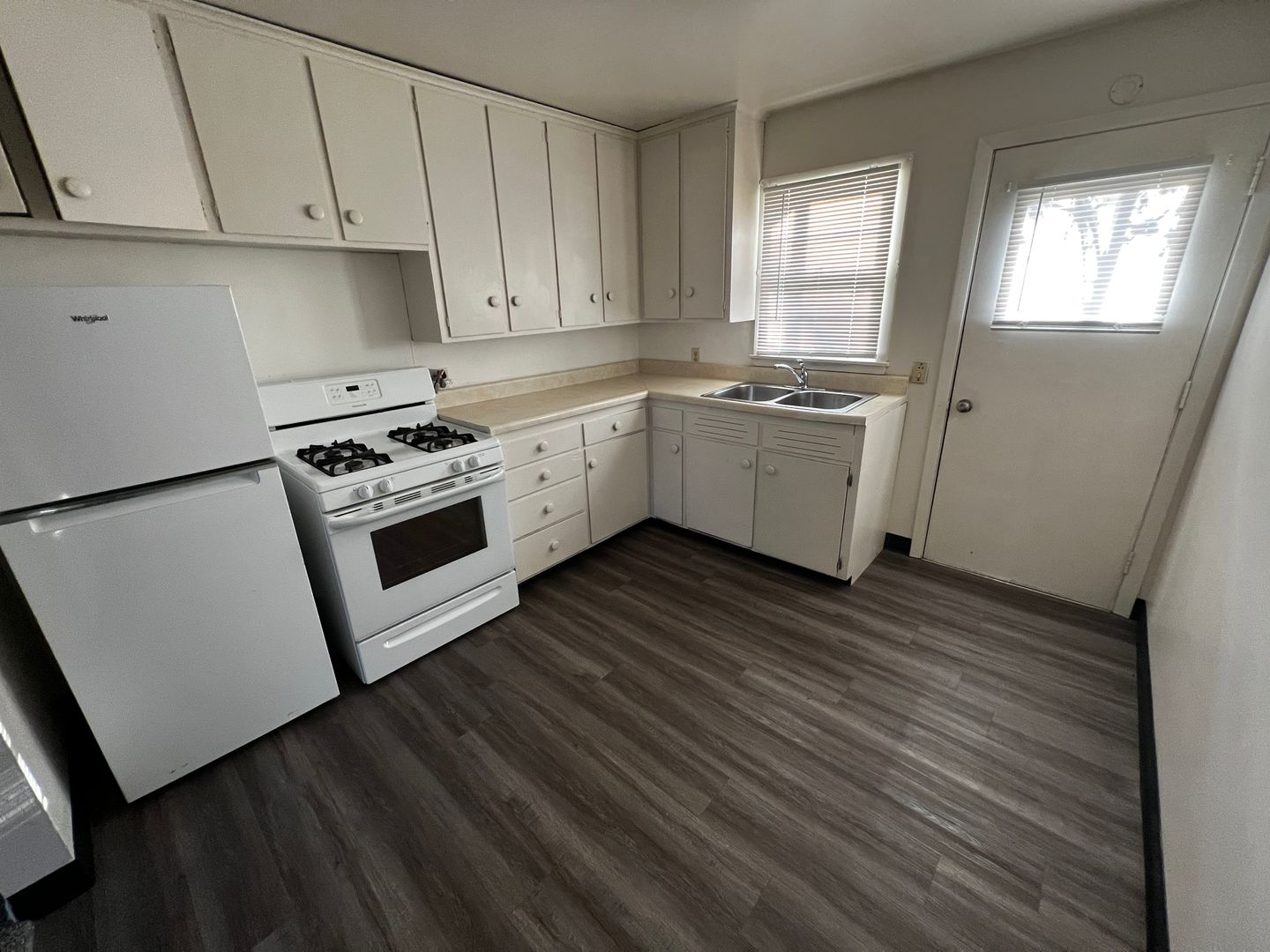 Council Bluffs Apartment: 134/136 Nicholas St