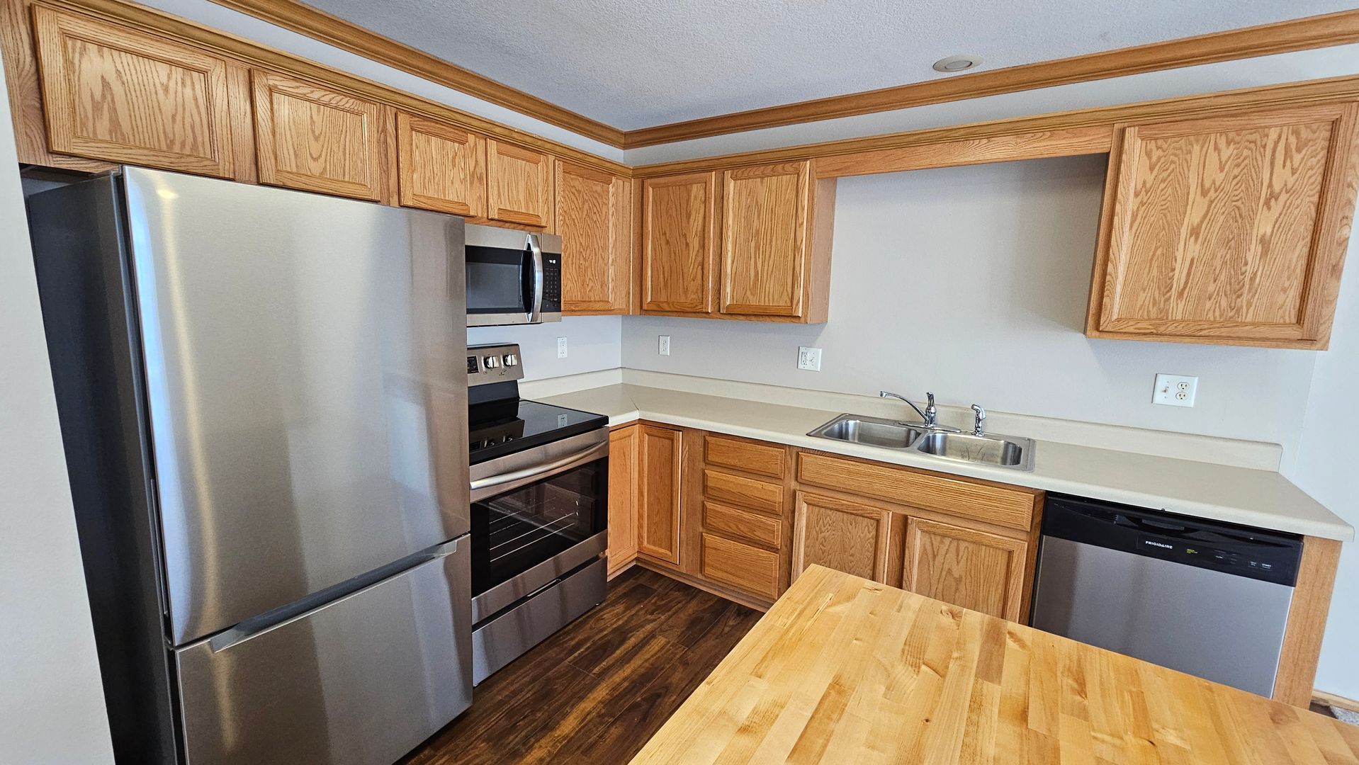 West Des Moines House: 8302 Westown Parkway