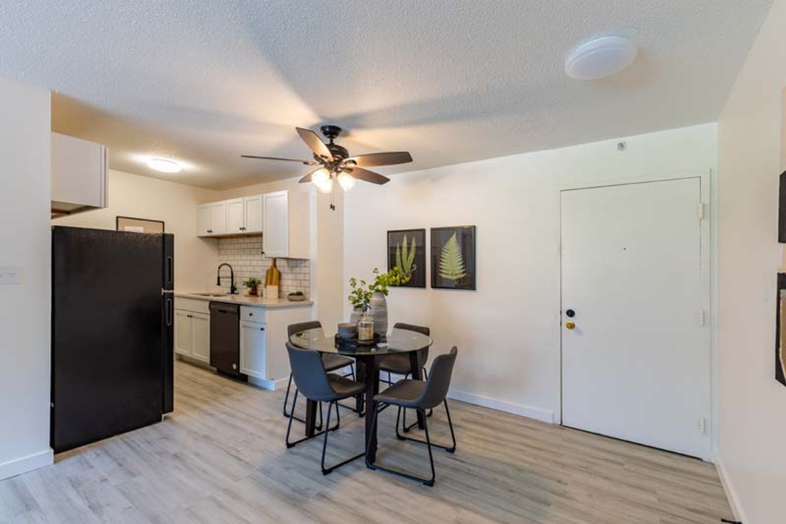 Des Moines Apartment: 6209 SE 5th St