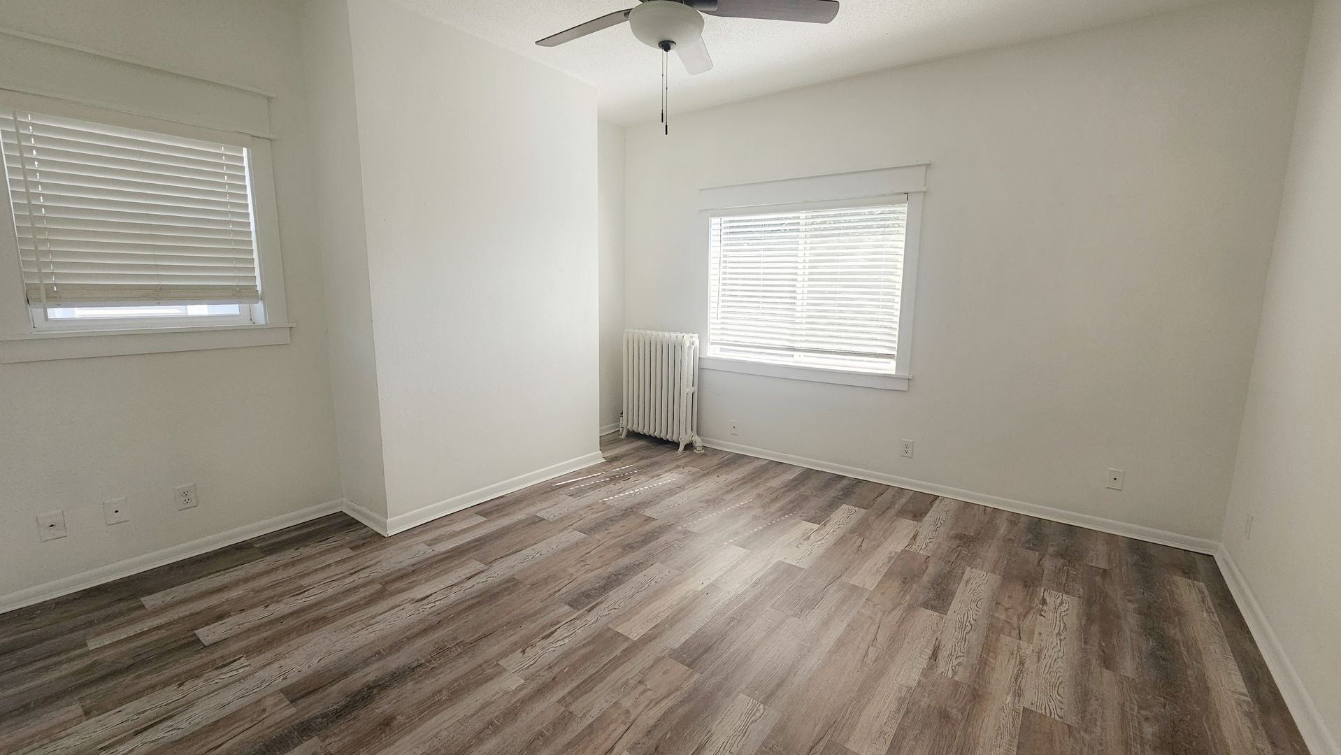 Des Moines Apartment: 1076 21st St.