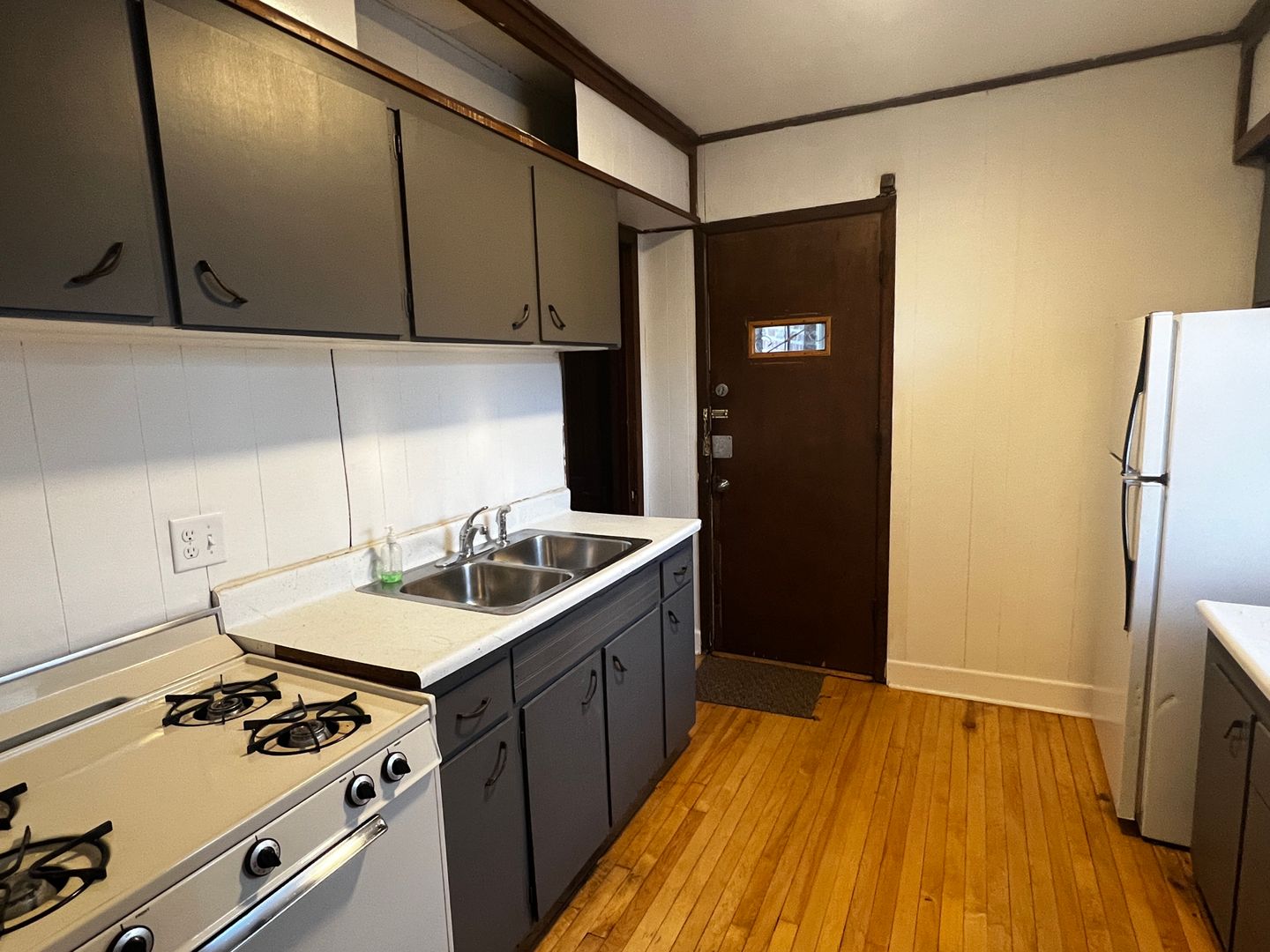 Council Bluffs Apartment: 255 Oakland Avenue