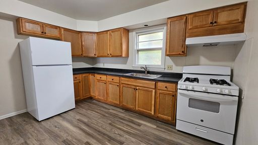 Peaceful Living Near Fontenelle Park – photo 1