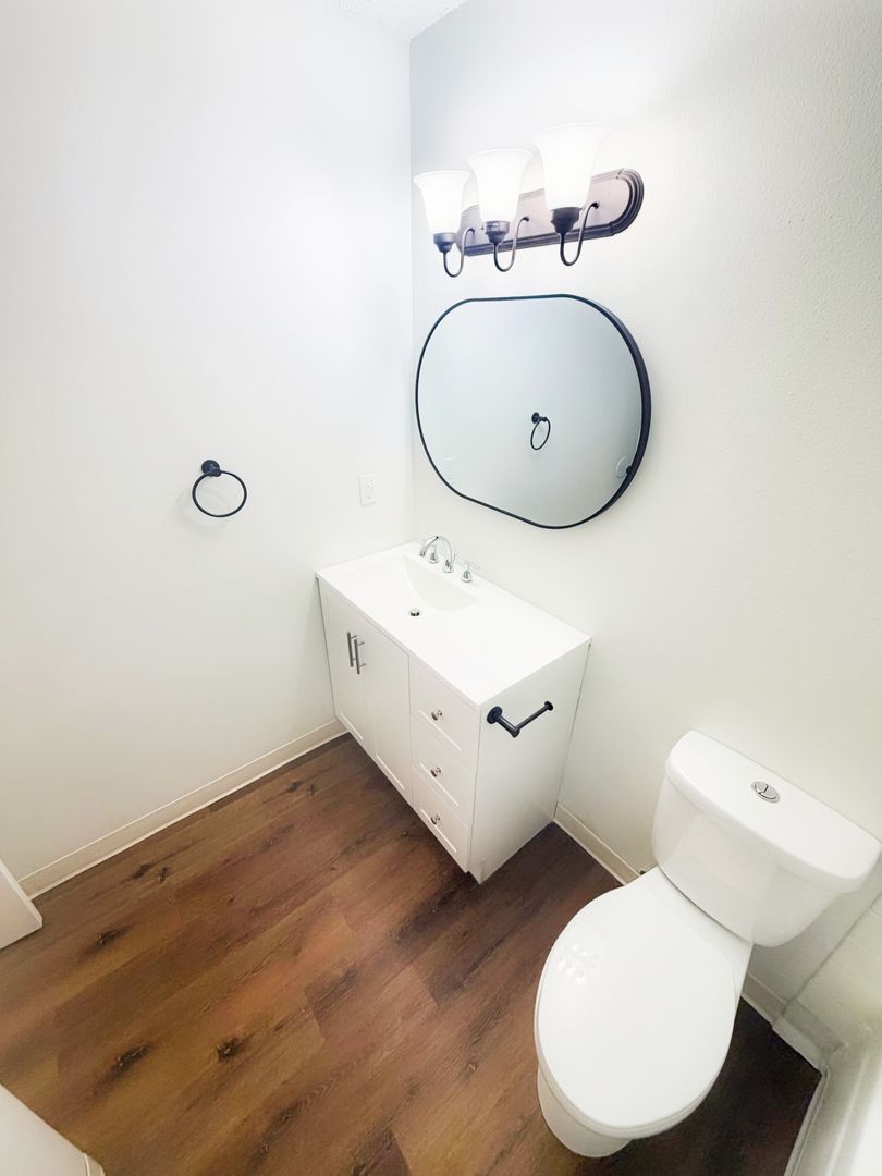 Des Moines Apartment: 3120 Douglas Ave