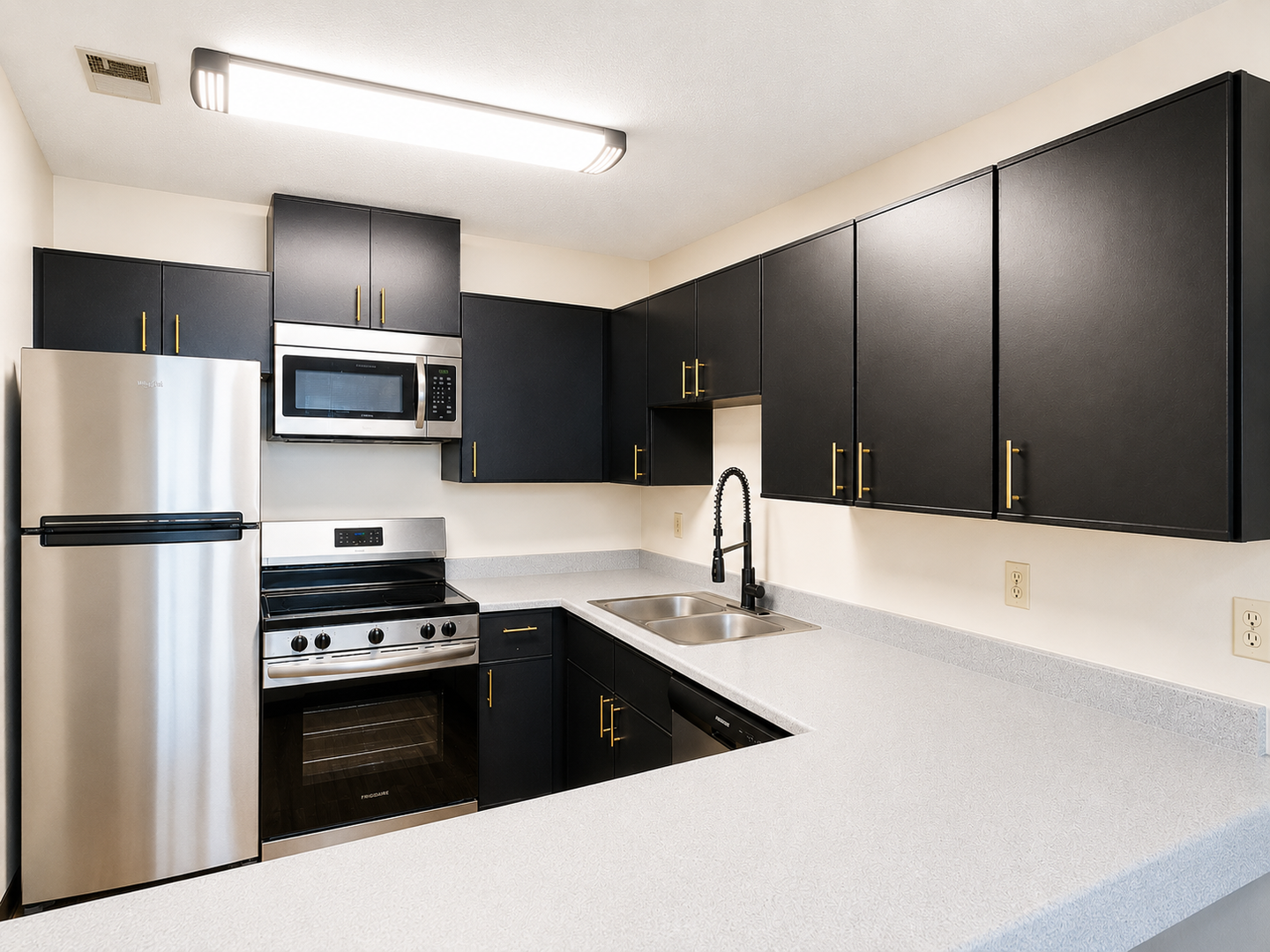 Omaha Apartment: 1730 S 11th St