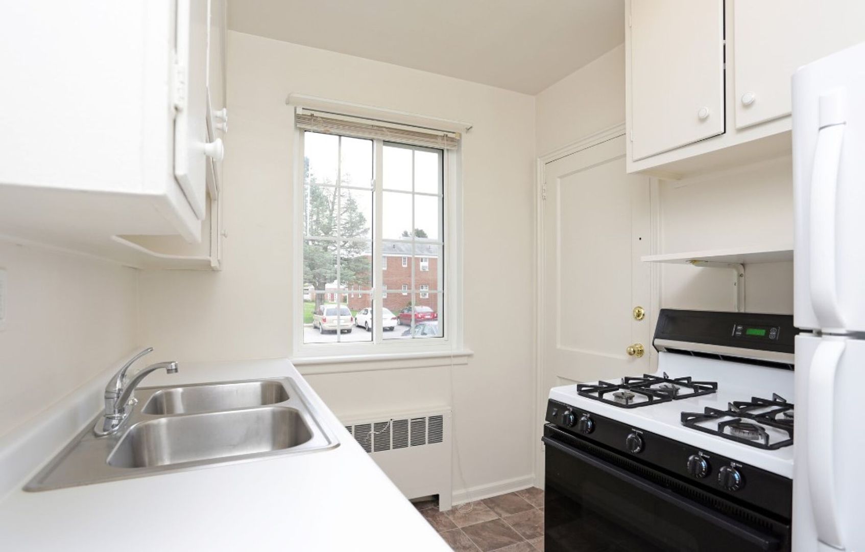Franklin Court Apartments 3 of 12