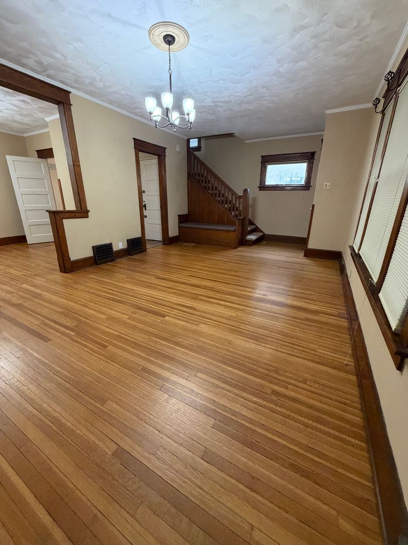 Des Moines, House: 1168 11th St,