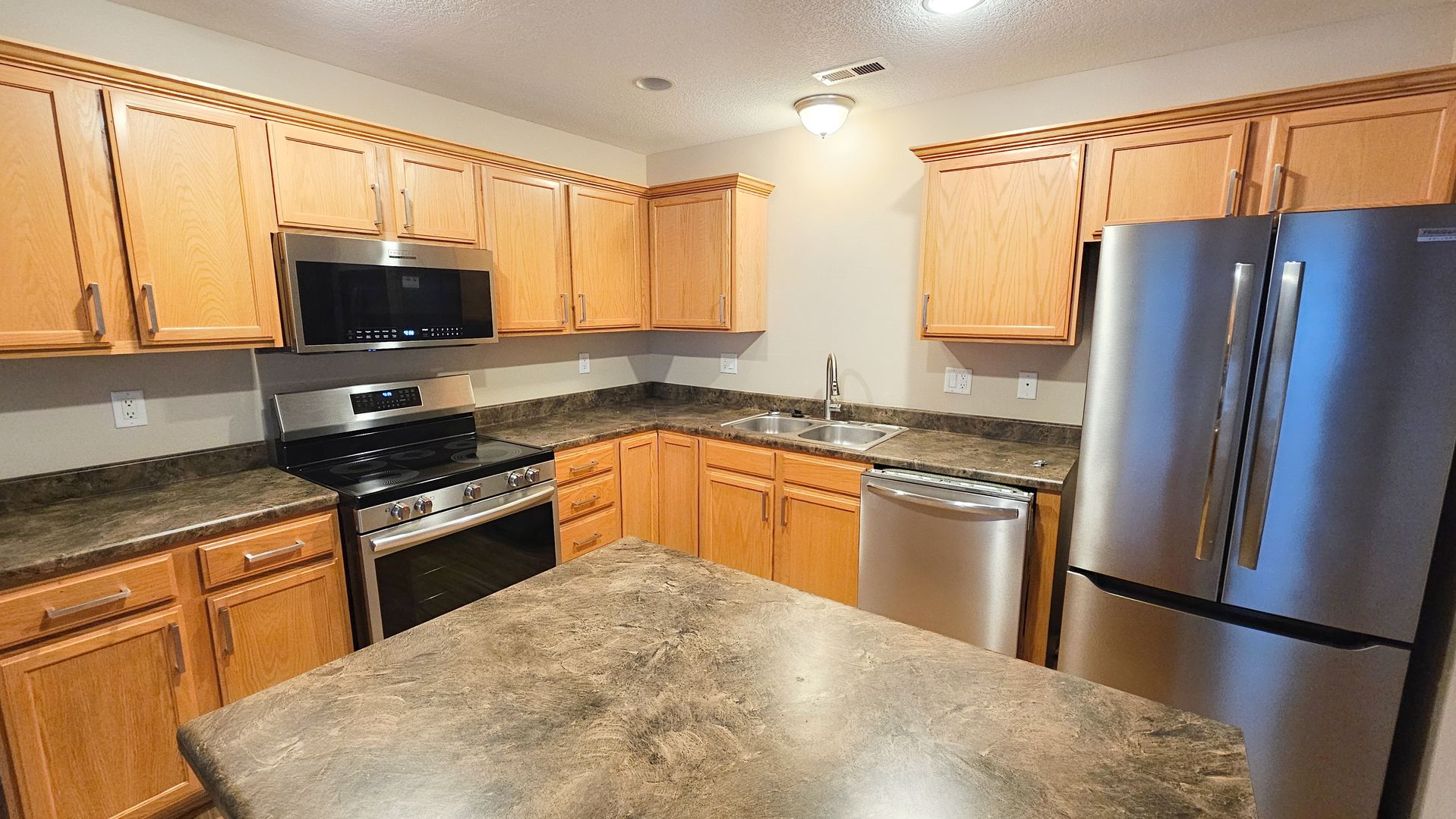 Grimes Townhome: 2150 NE 18th St