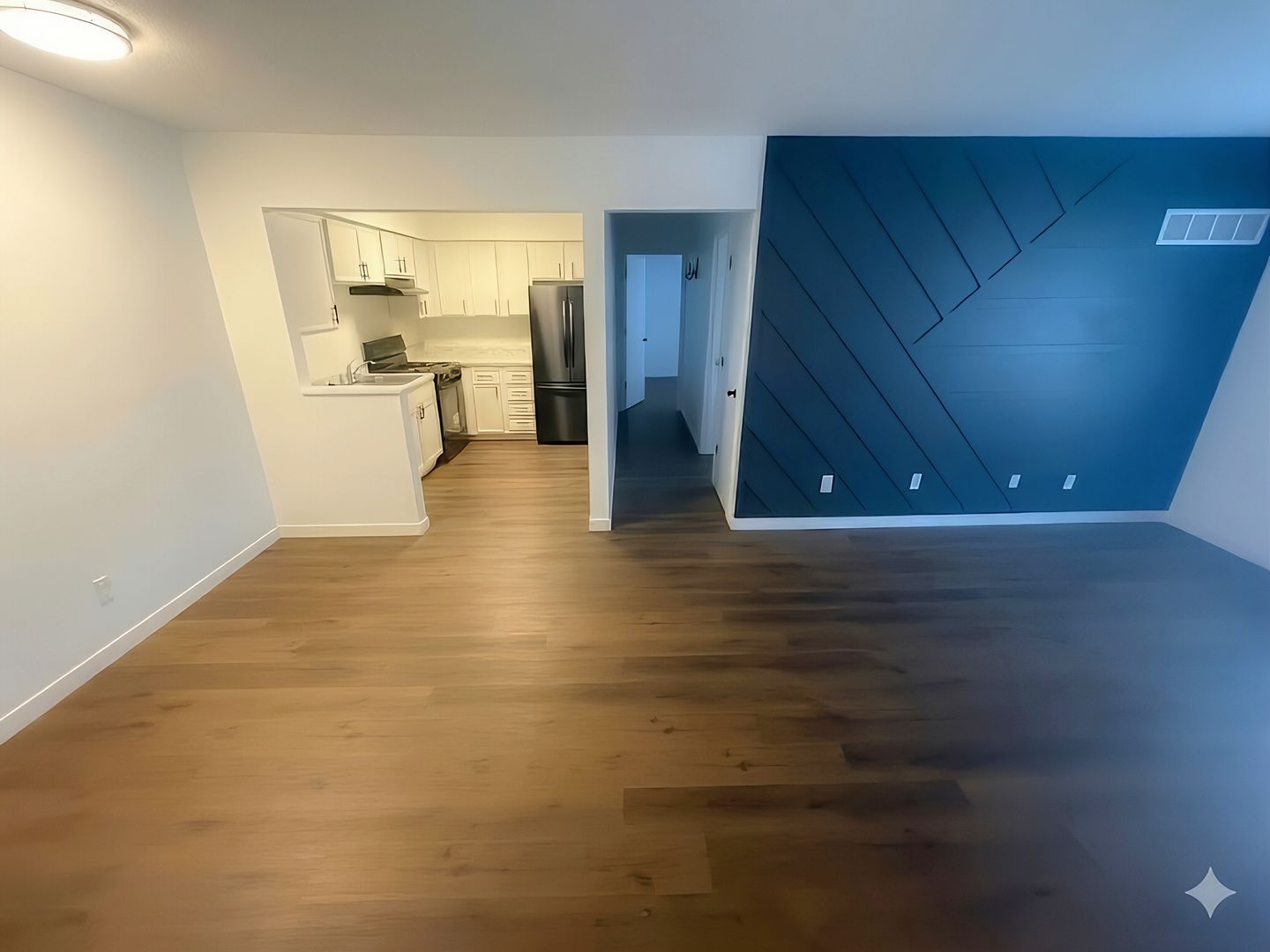 Des Moines Apartment: 3120 Douglas Ave