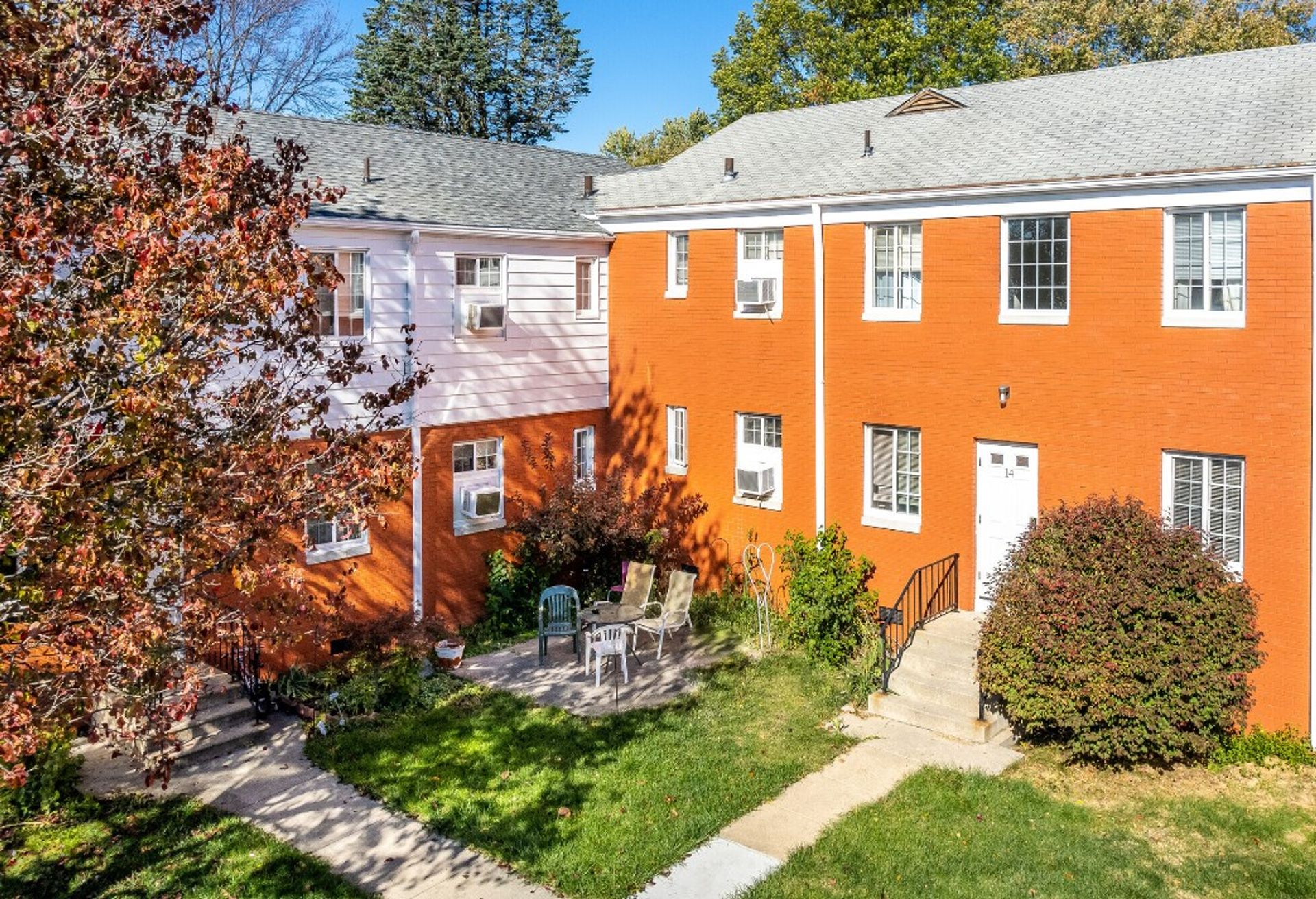 Des Moines Apartment: 4925 Franklin Ave