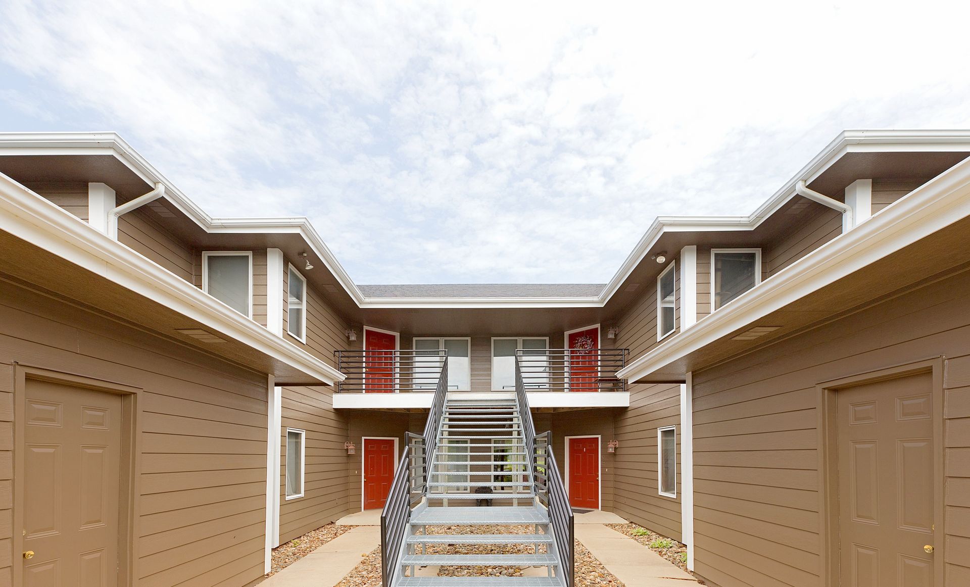 Ankeny Apartment: 309 NW 18th St