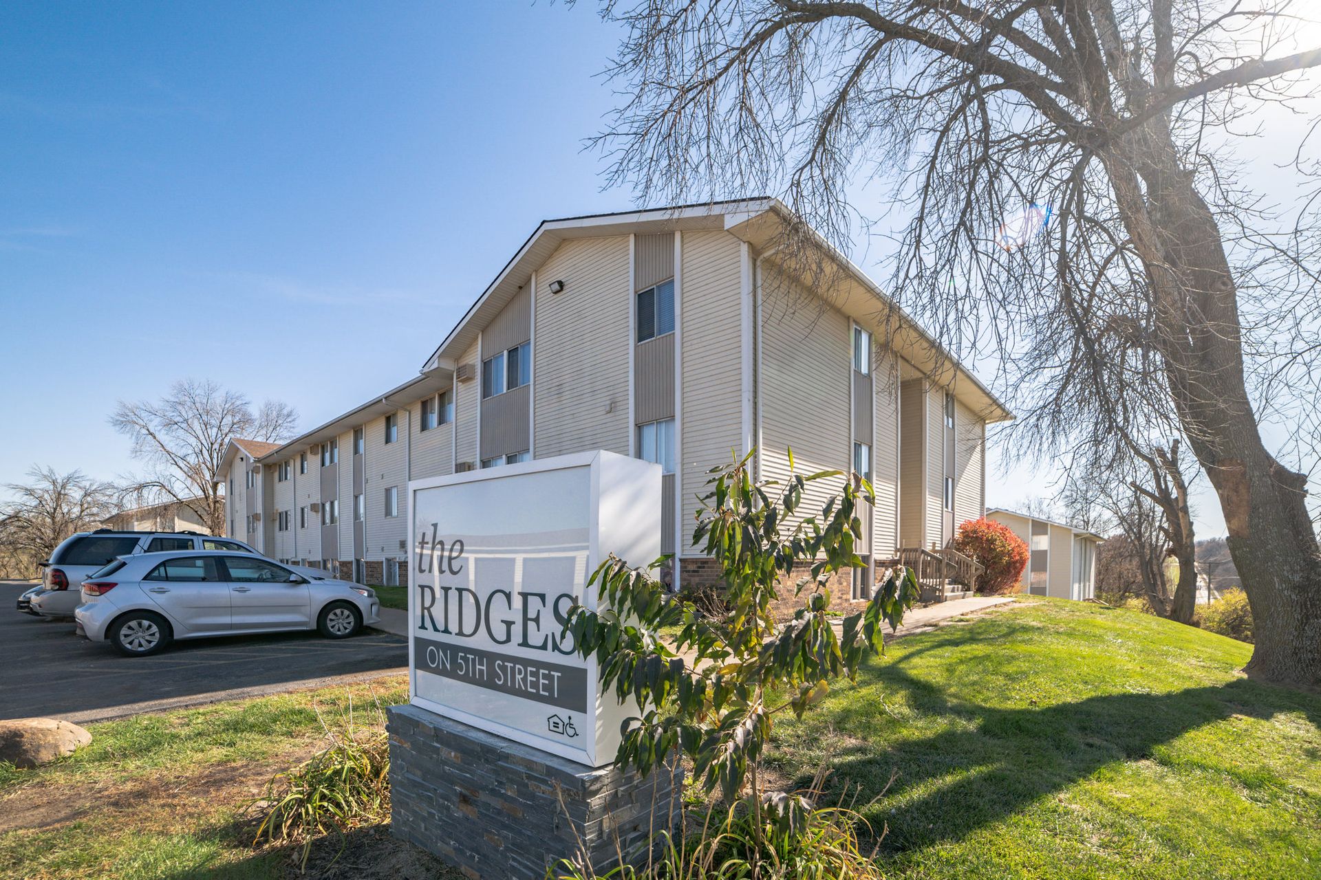 Des Moines Apartment: 7201 SE 5th St