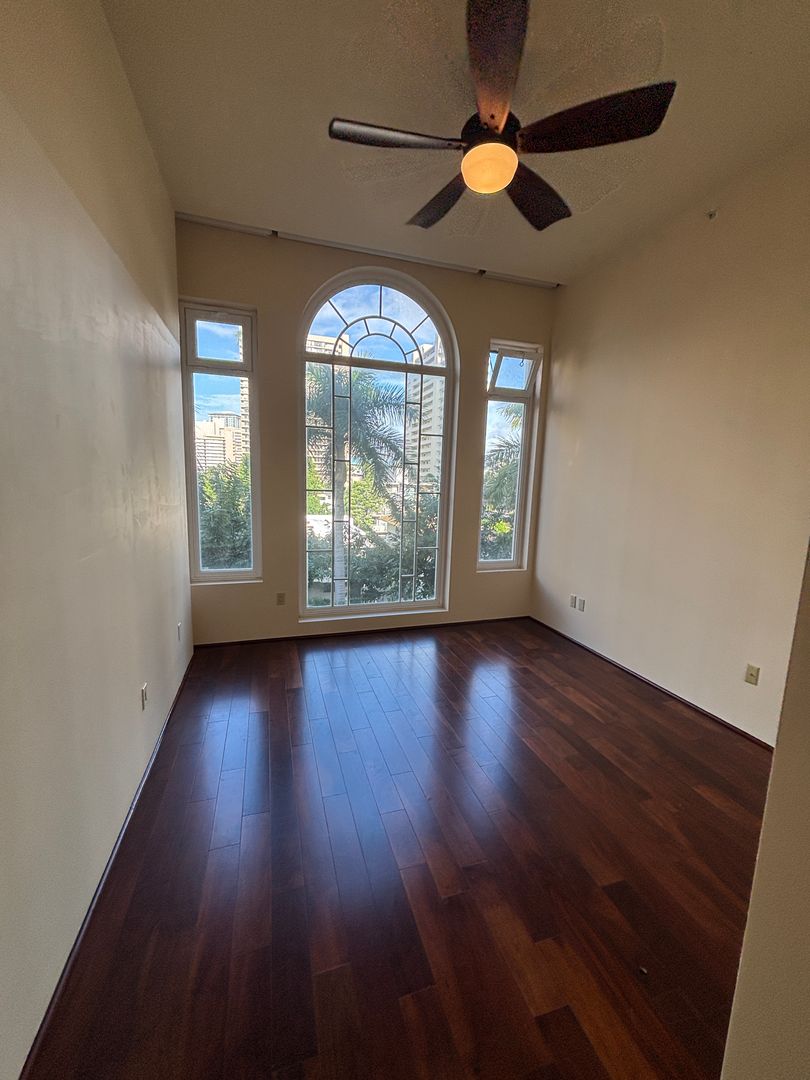 Honolulu Condo: 427 Launiu Street #403