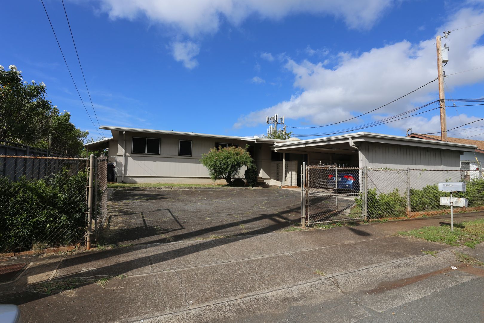 Aiea House: 99-623 Ulune Street