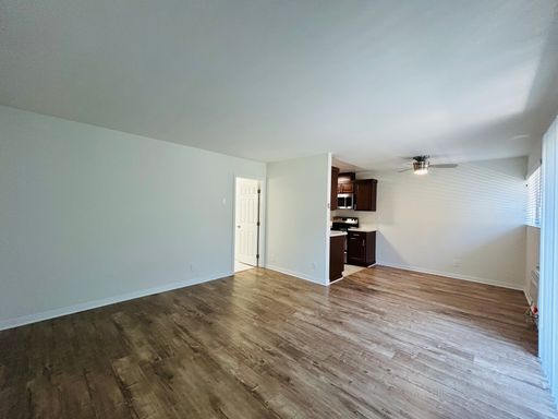 Cozy Two Bedroom Apartment In Palms! – photo 1