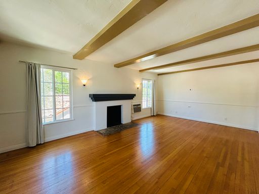 Top Floor 3 Bedroom Duplex With In Unit Laundry and Two Car Garage! – photo 1