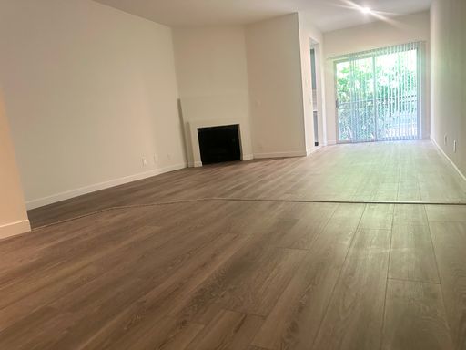 Spacious, renovated studio/1bed hybrid in center of Hollywood/Weho