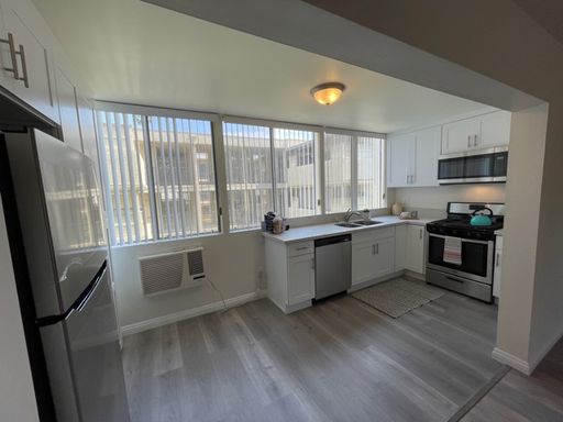 Caltech Area - $5O0 OFF September Rent - Newly remodeled - washer/dryer in unit, plank floor, across the street from campus – photo 1
