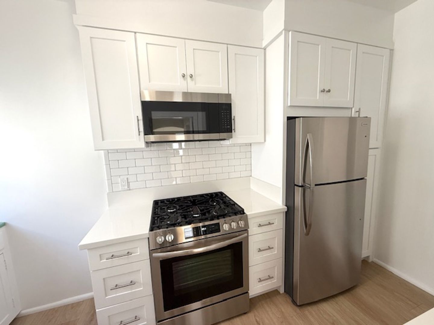 South Pasadena Apartment: 513 Fair Oaks Ave.