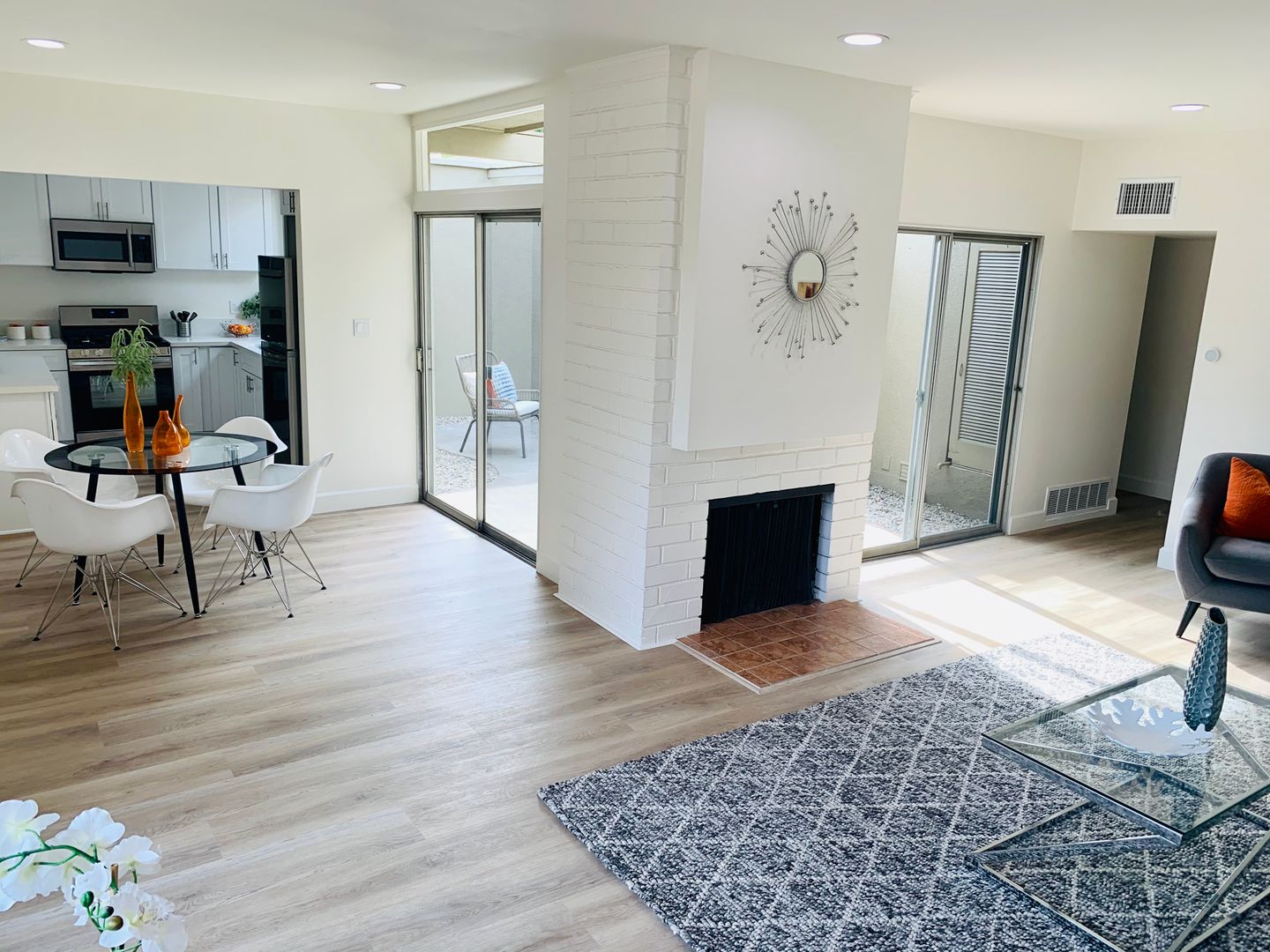 South Pasadena Apartment: 1777 Grevelia St.