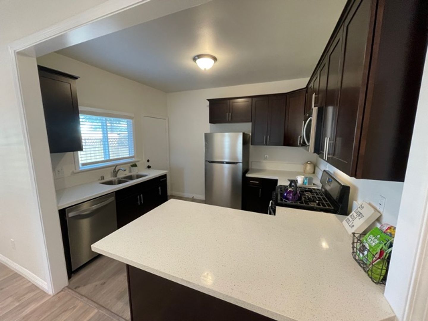 Pasadena Apartment: 524 Lincolnn Ave.