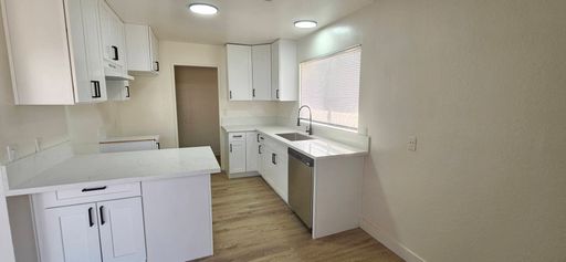 SPACIOUS 3br 2bth in Riverside, 92503! – photo 1