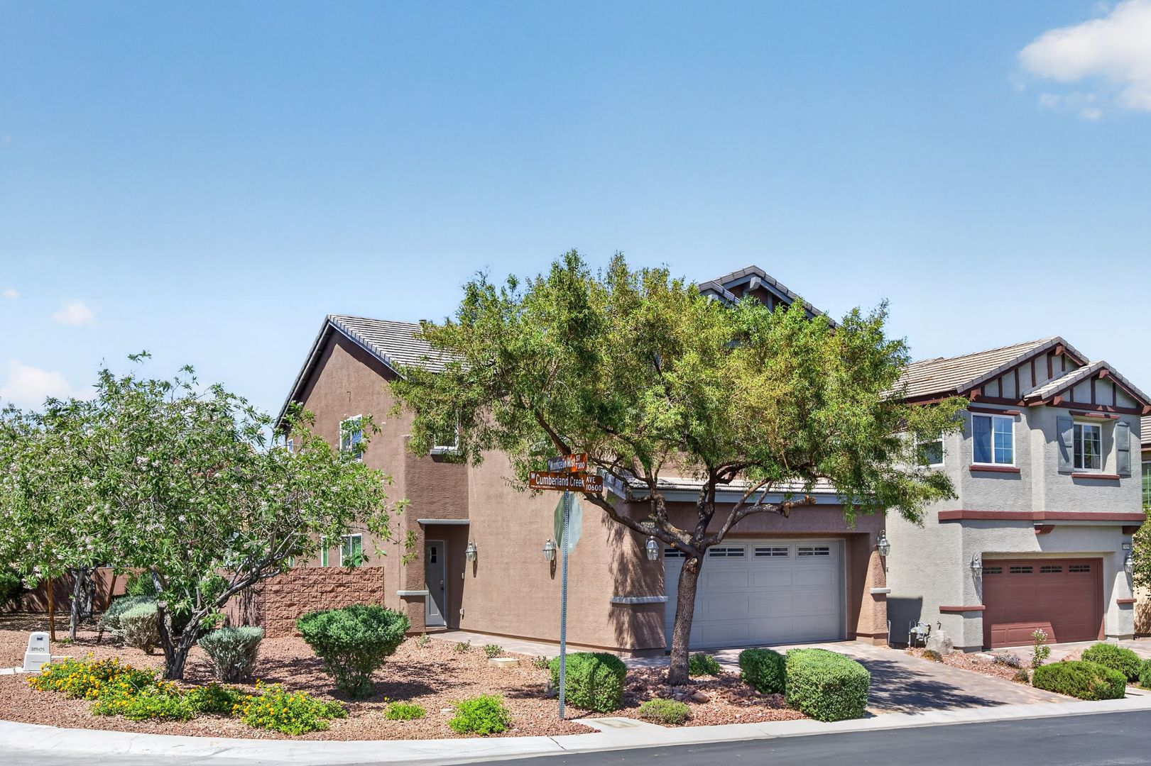 LAS VEGAS House: 10660 CUMBERLAND CREEK AVE