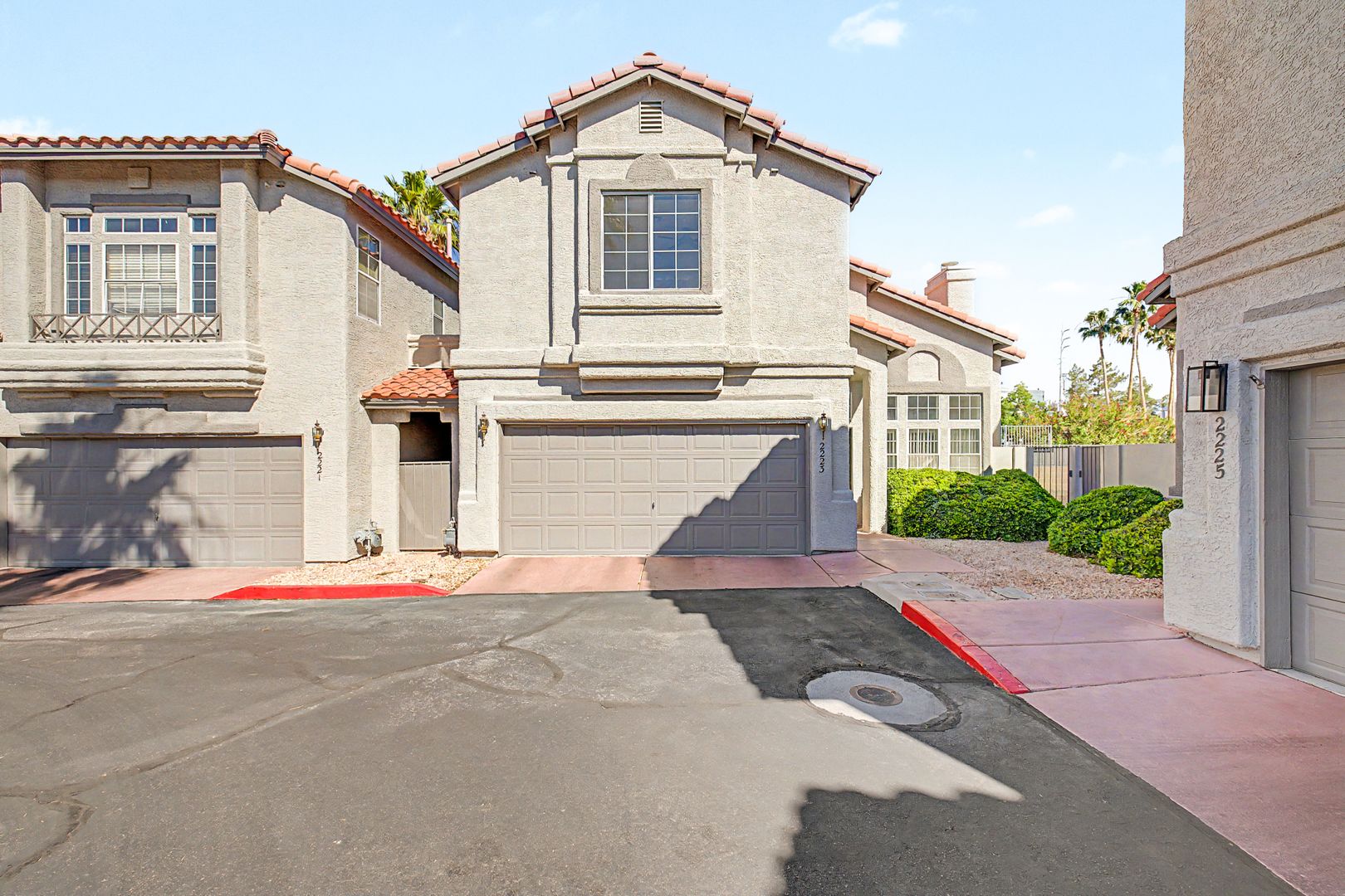 HENDERSON House: 2223 RAMSGATE DR