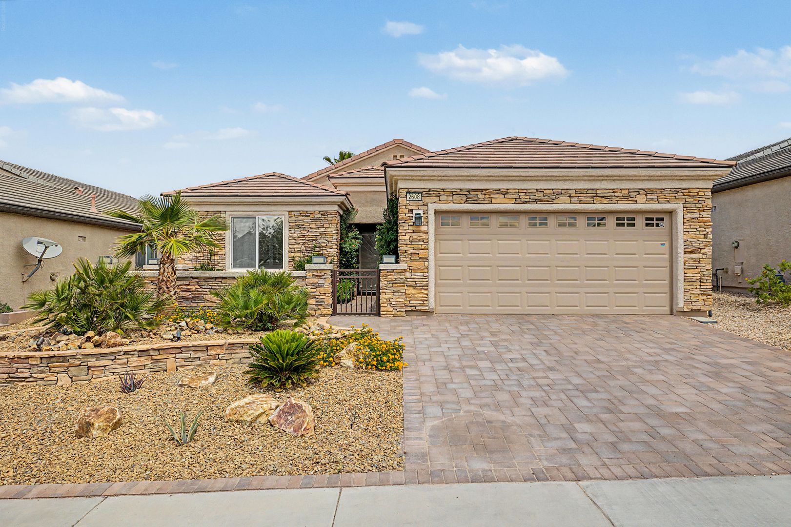 HENDERSON House: 2608 ICY MOON ST