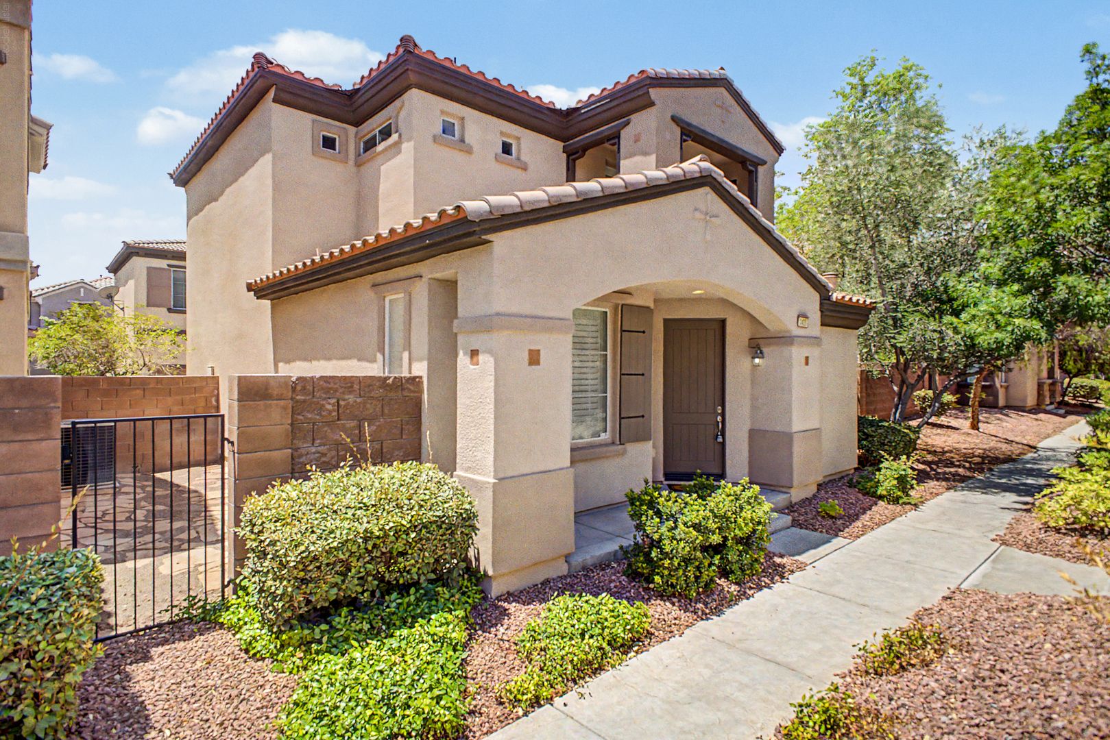 Las Vegas House: 2435 Cordoba Bluff Ct
