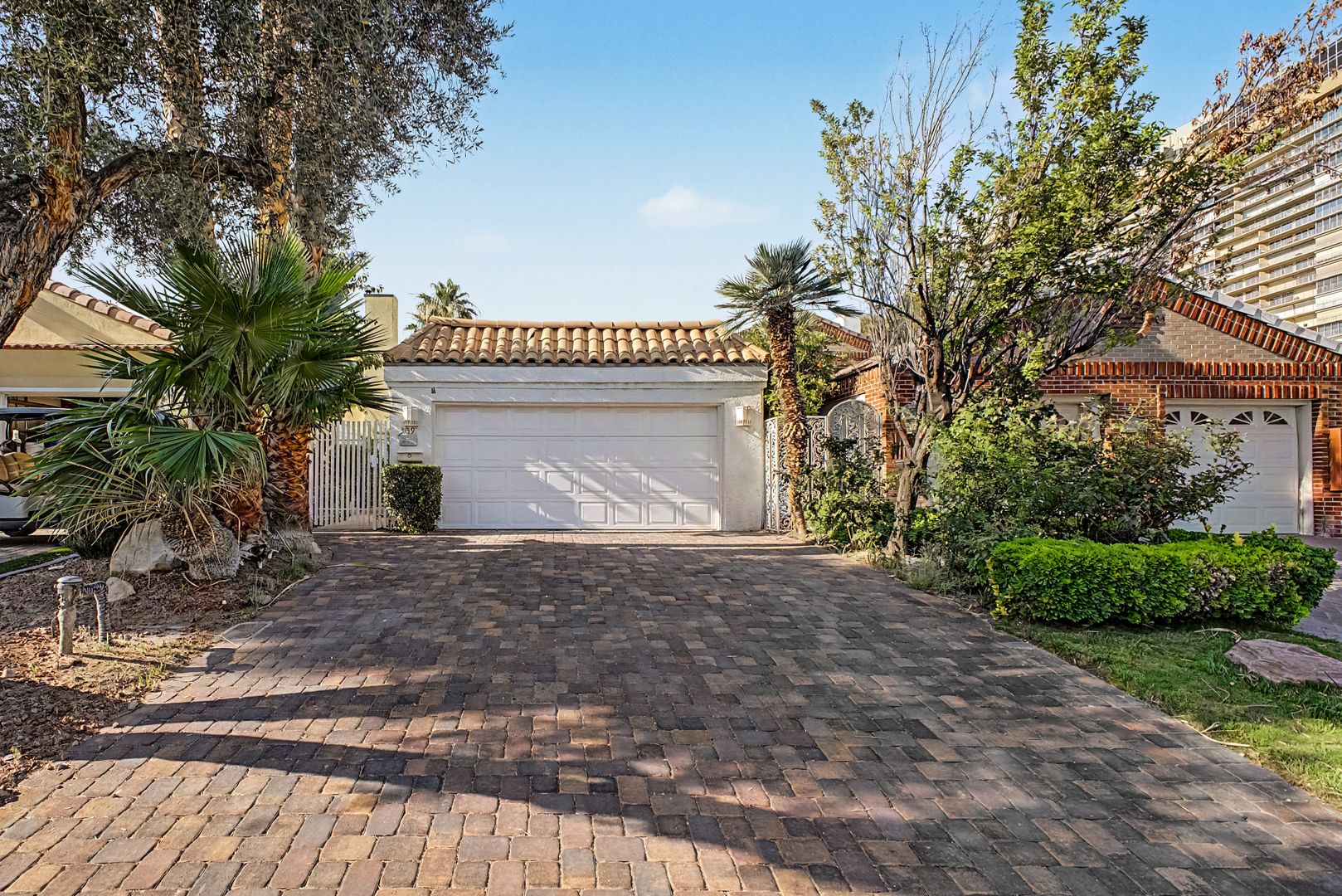 LAS VEGAS House: 3159 BEL AIR DR