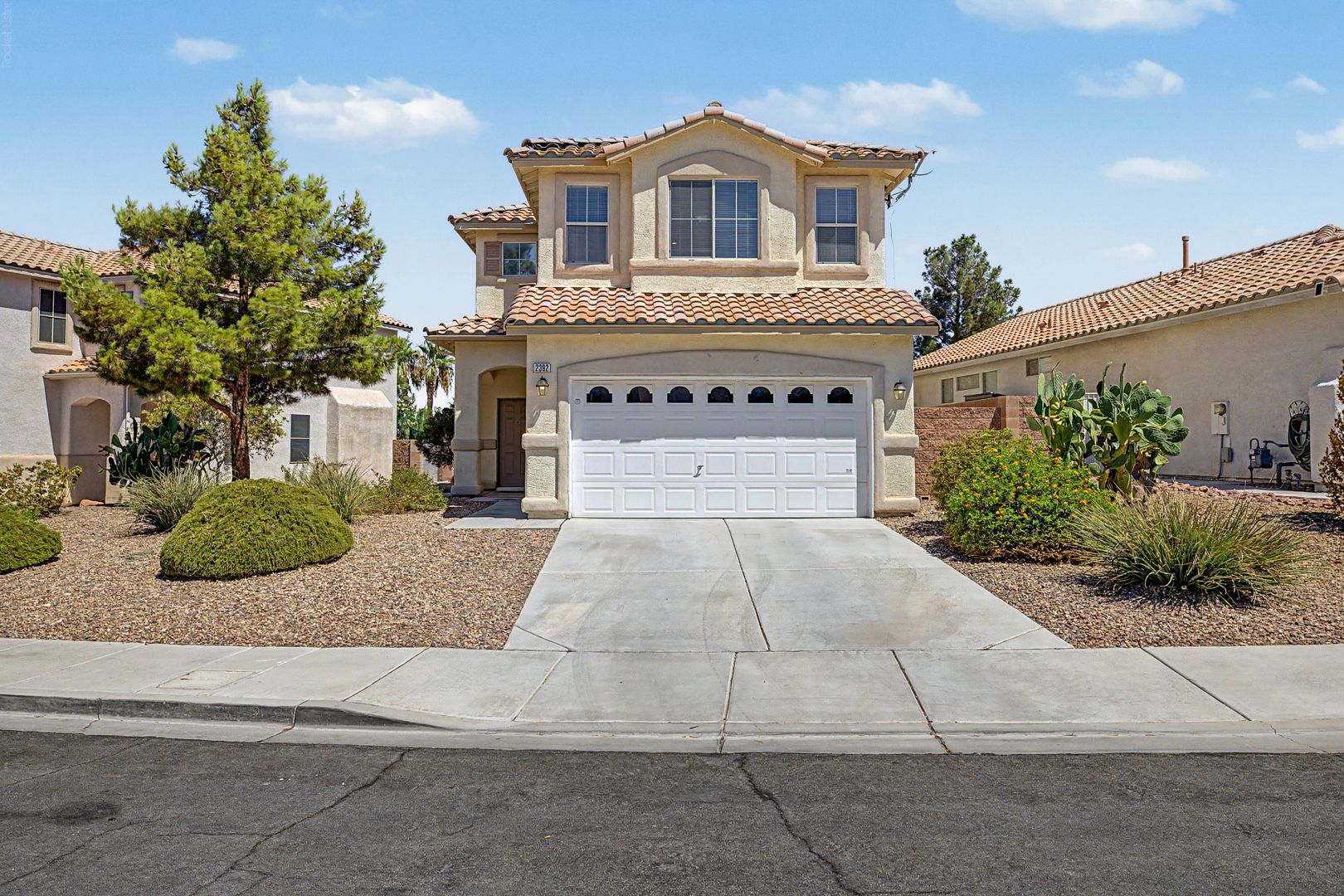 HENDERSON House: 2392 PREDERA AVENUE