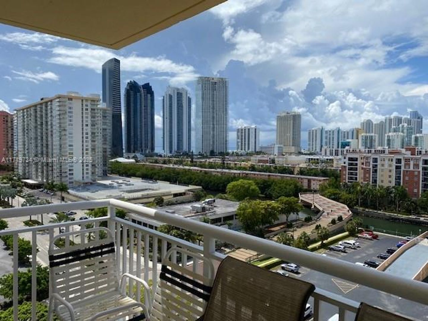 Sunny Isles Condo: 251 174 ST