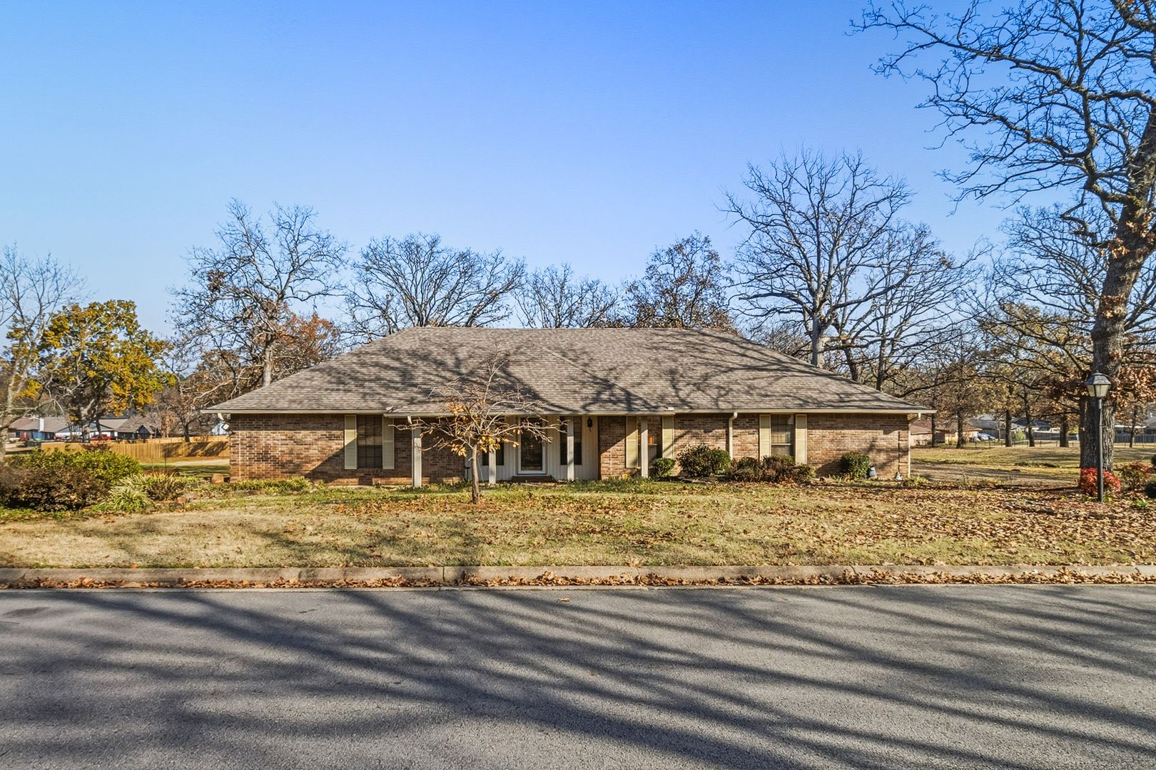 Fort Smith House: 2909 Fincastle Dr