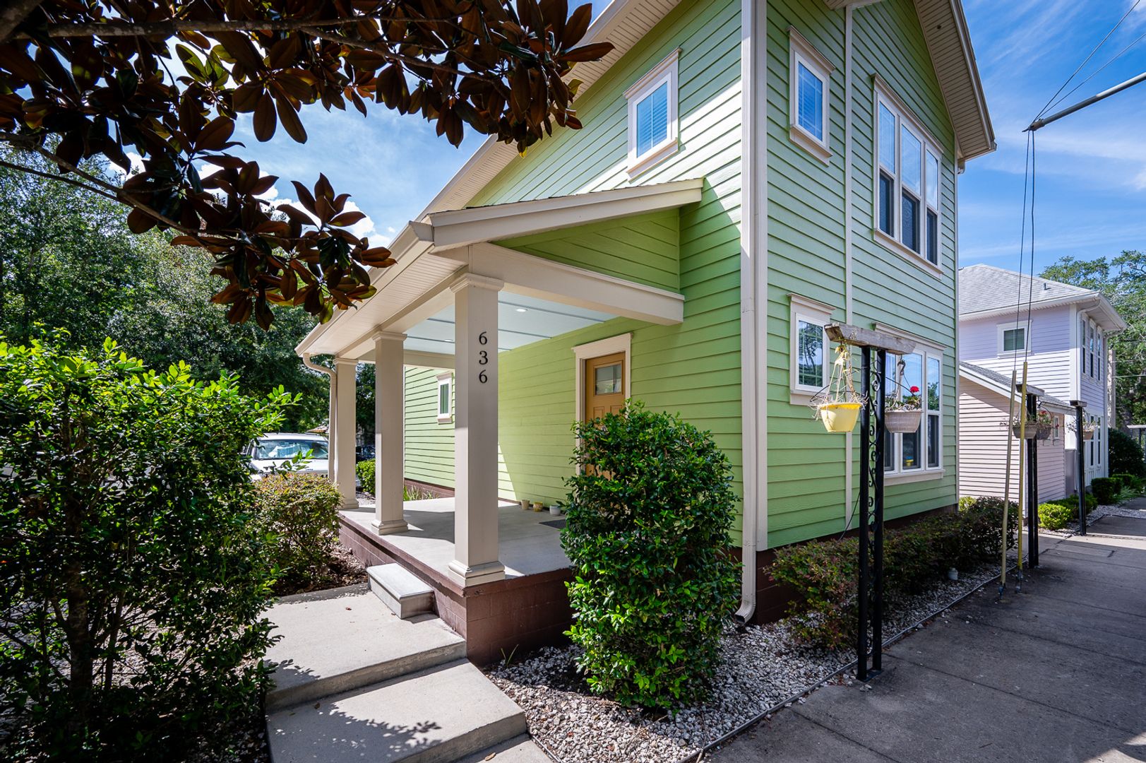 Gainesville House: 636 NW 10th St