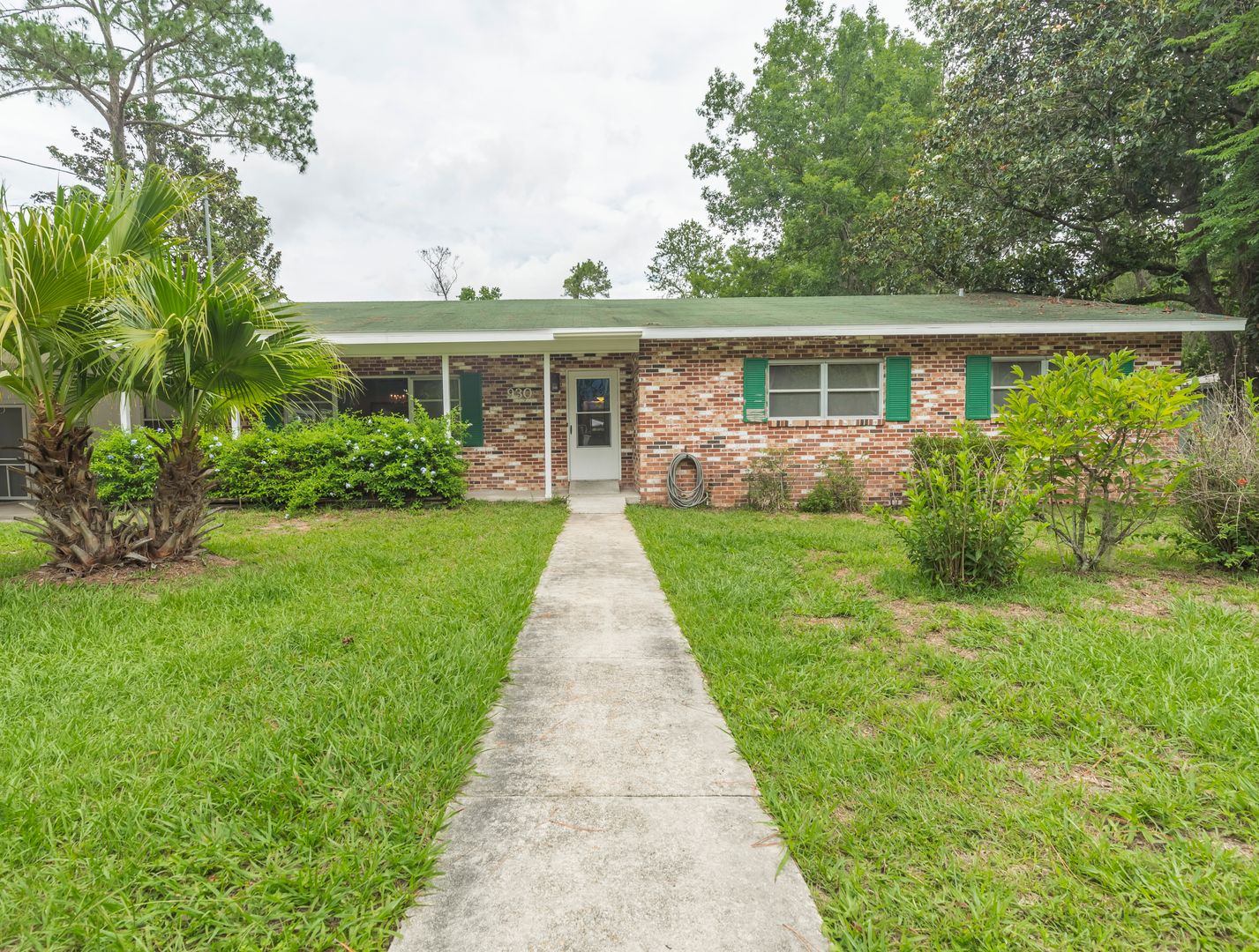 Gainesville House: 930 NW 36th Ave