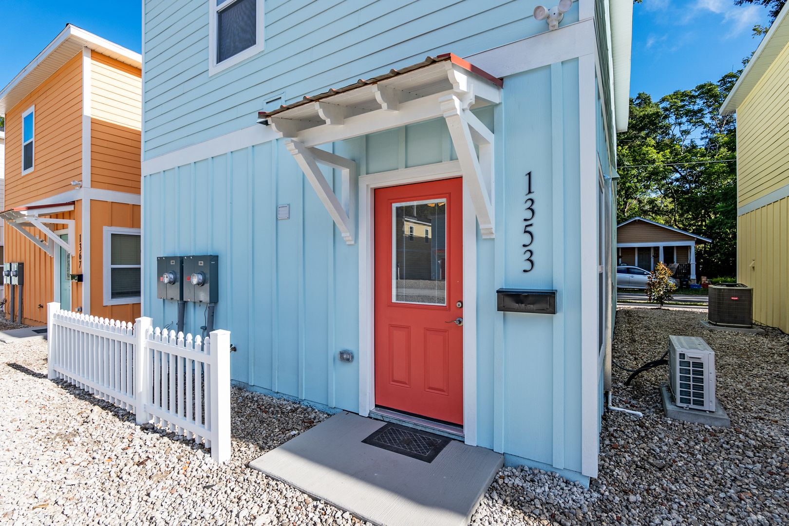 Gainesville House: 1381 NW 6th Ave