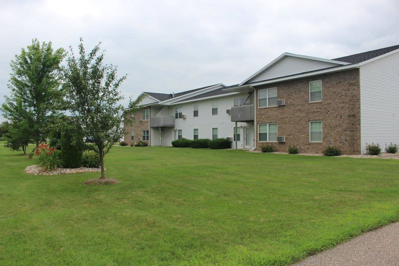 Plover Apartment: 3401 Wilson Ave