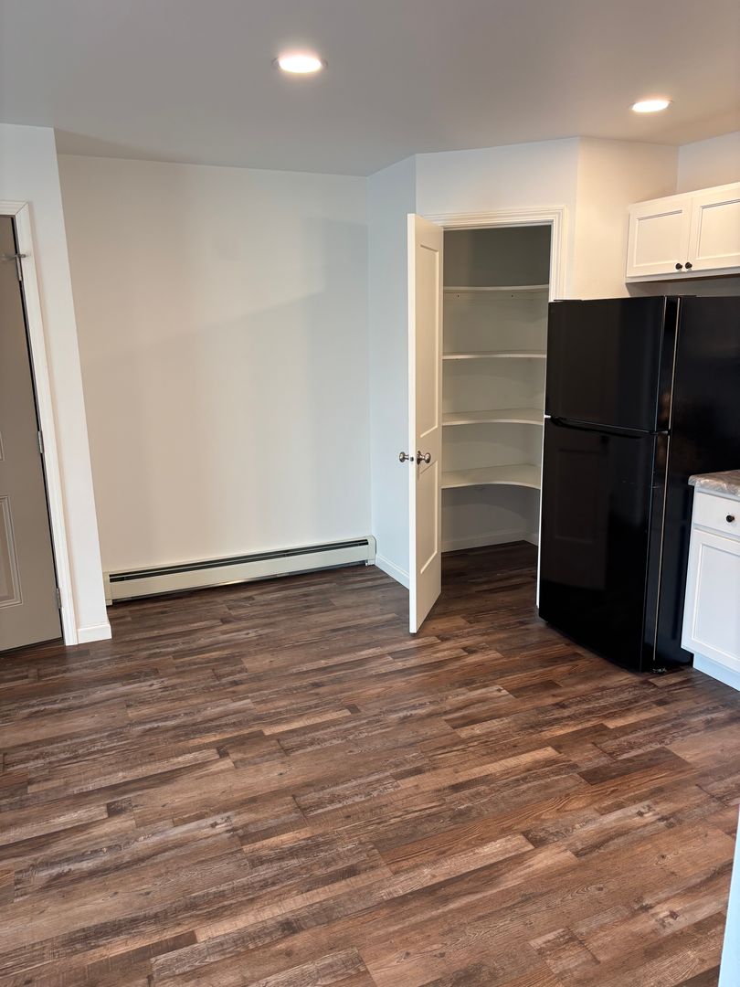 Mosinee Apartment: 1214 Mosinee ave