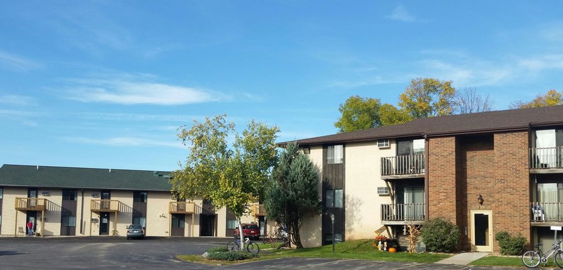 Appleton Apartment: 315 S Kools St