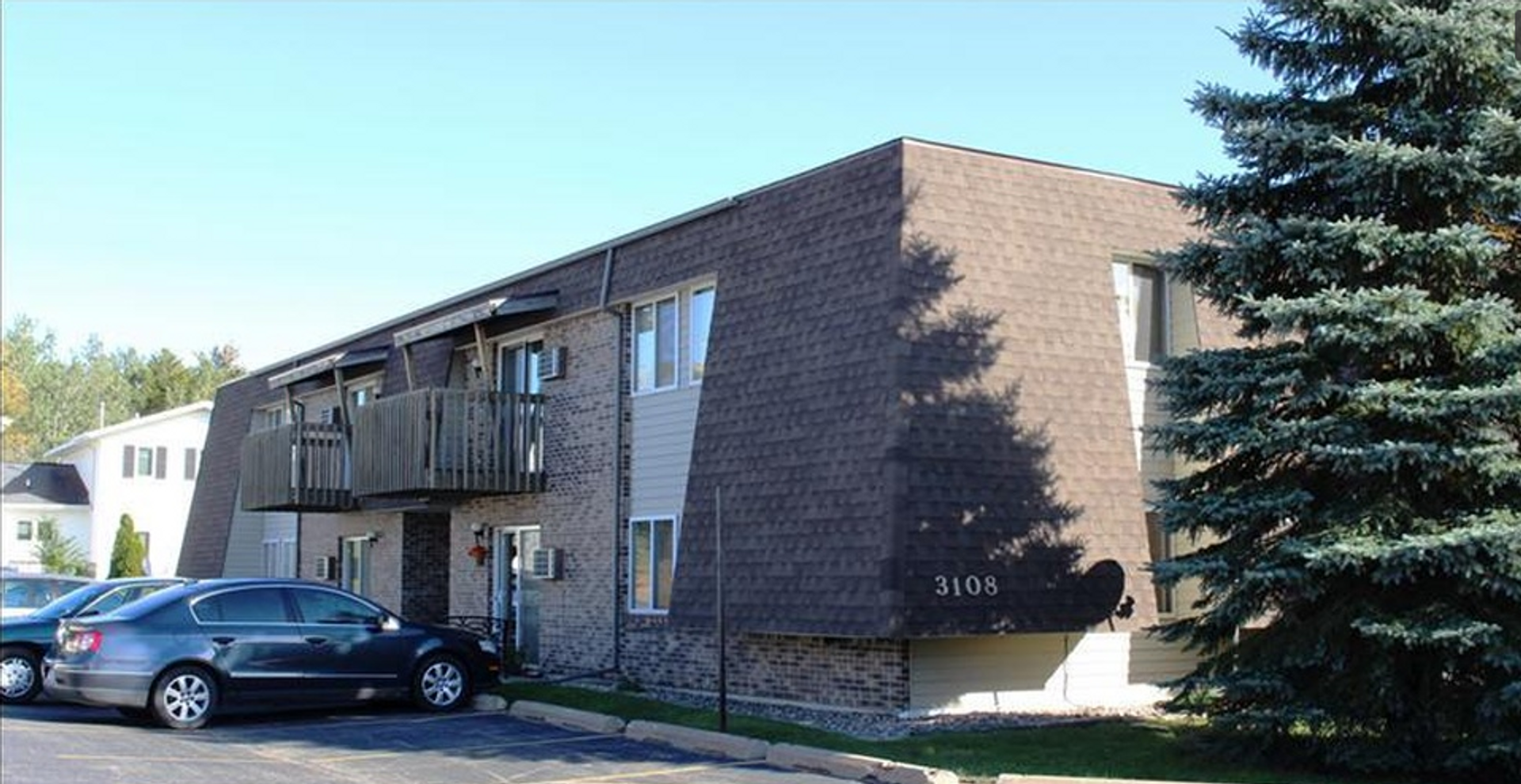 Weston/Schofield Apartment: 3104 Ross Ave