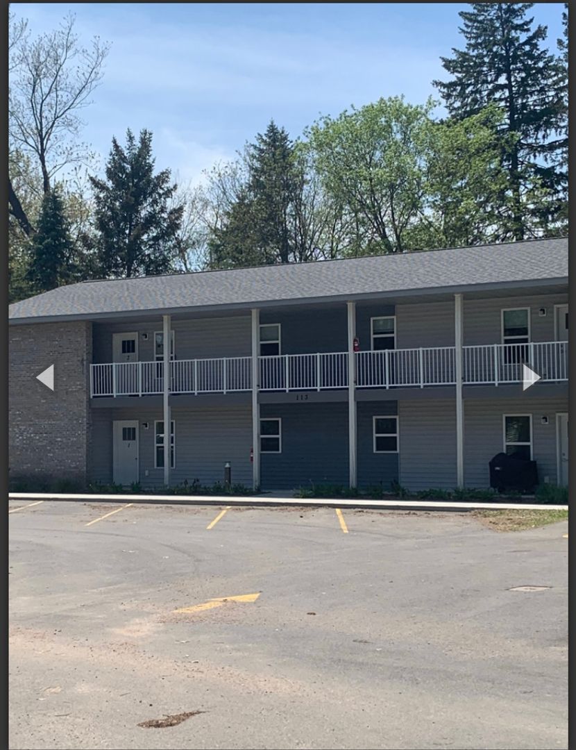Wausau Apartment: 113 Sturgeon Eddy Rd