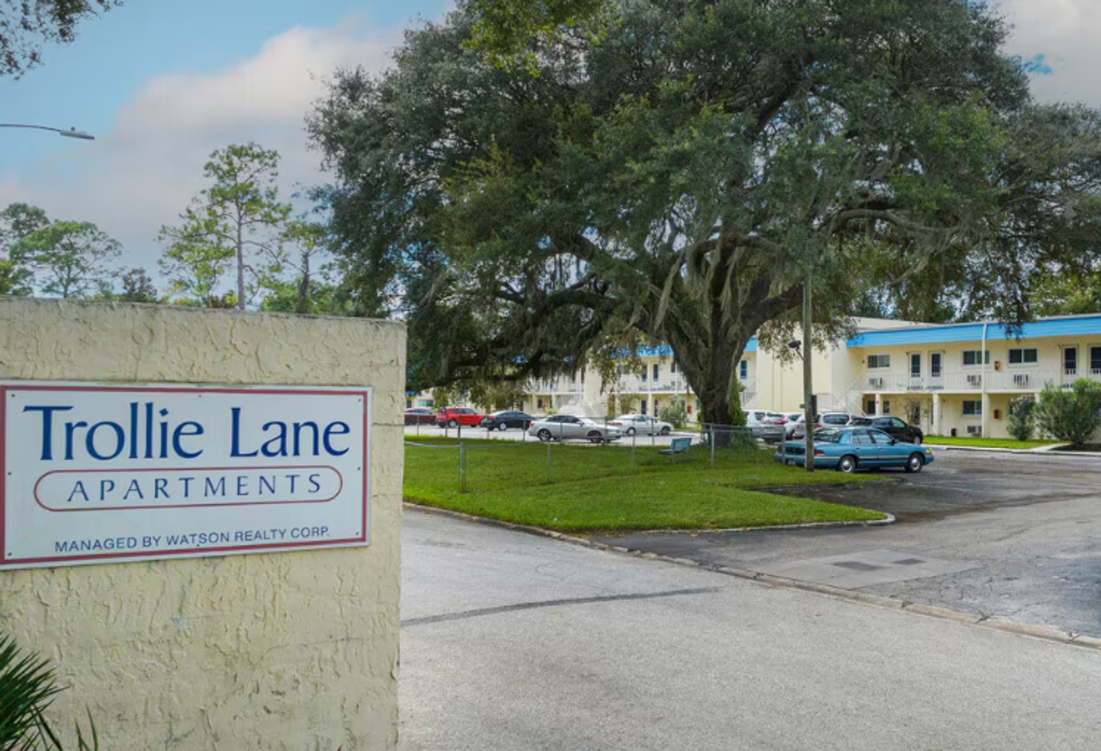 Jacksonville Apartment: 2600 Trollie Lane