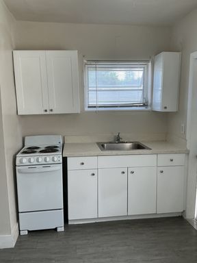 2222 Van Buren Street, 26 – photo 1